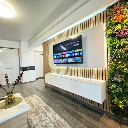 Luxury Glam Center Area - Parking Option * Bucureşti