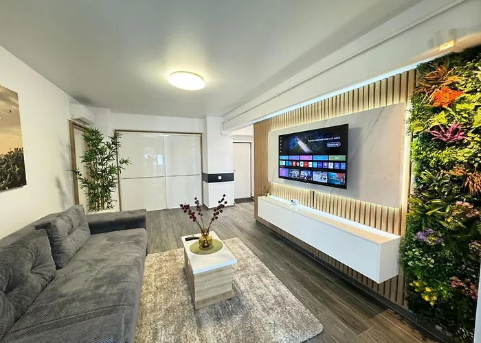 Luxury Glam Center Area Бухарест