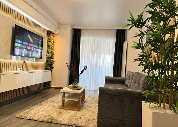 Luxury Glam Center Area