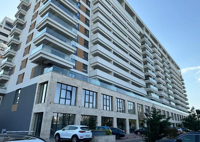 Luxury Glam Center Area