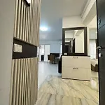 Апартаменти Luxury Glam Center Area Бухарест